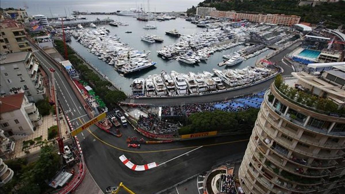 El Gran Premio de Mónaco empezó con sol y acabó con lluvia