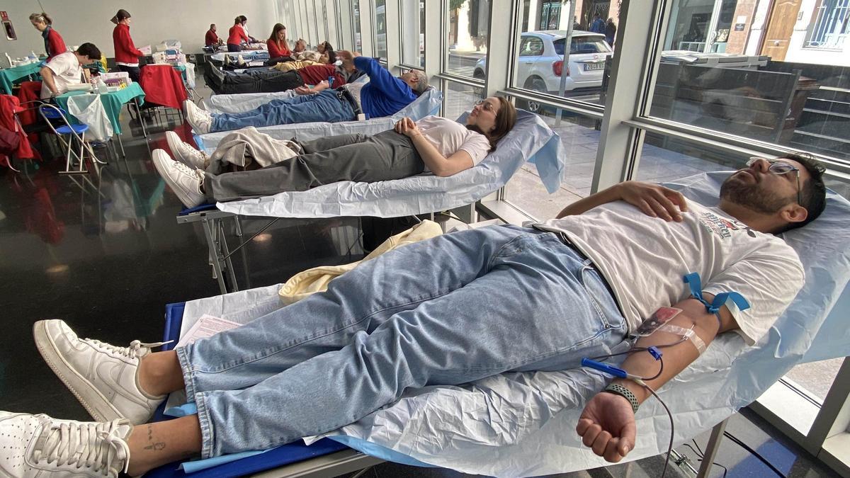 Gran participación en la maratón de donación de sangre en Elche