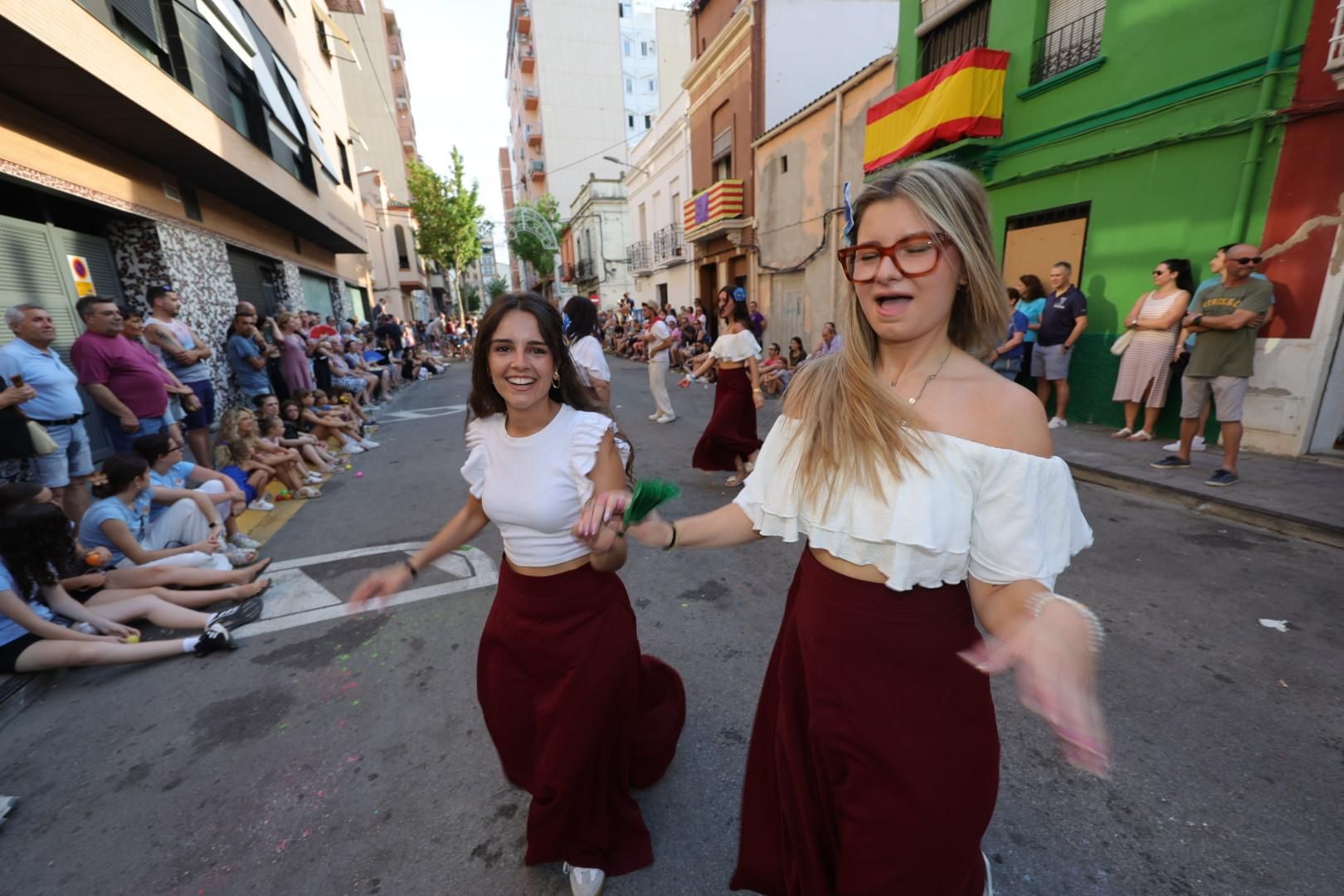 Galería | El Grau disfruta de su desfile de peñas