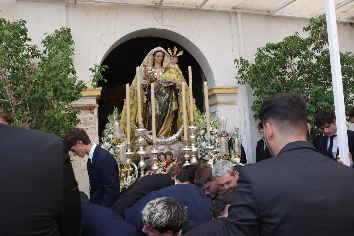 La Virgen de los Ángeles recorre las calles de Málaga