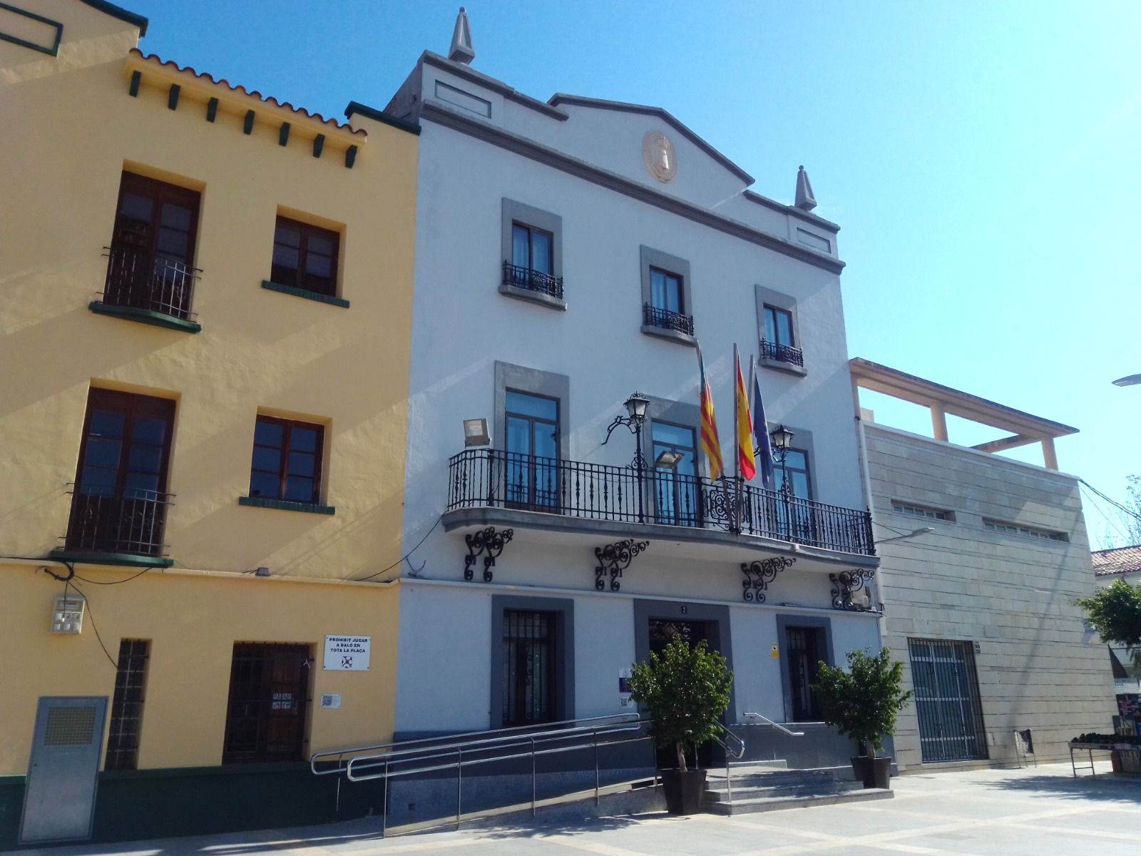 Ayuntamiento de Piles.