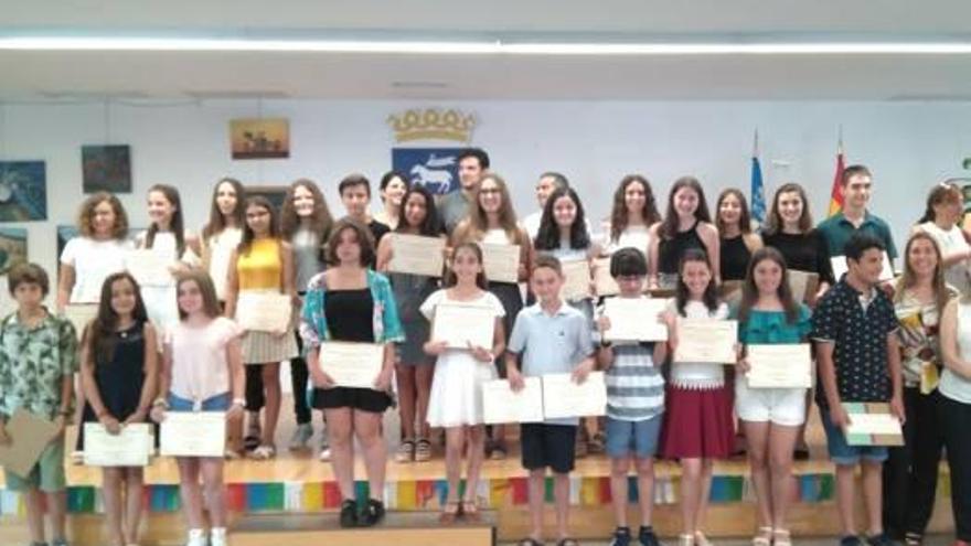 San Vicente y Sant Joan entregan los premios al talento académico