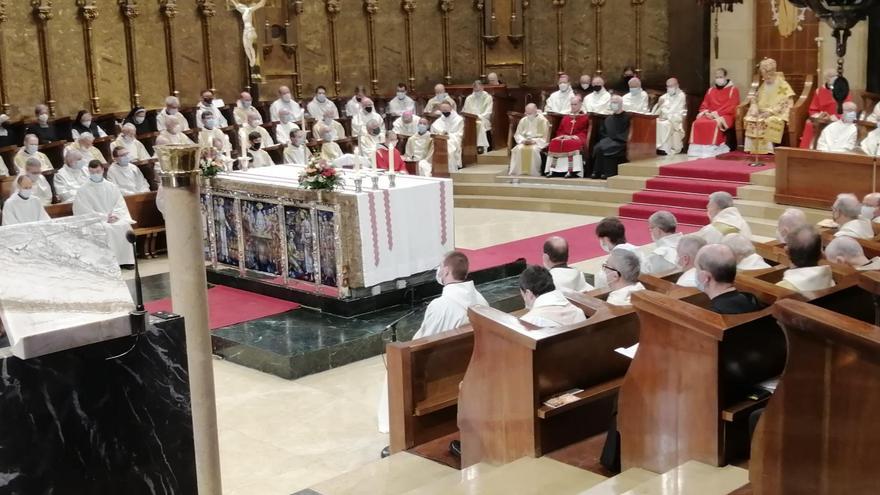 L'inici de la cerimònia de benedicció del nou abat de Montserrat