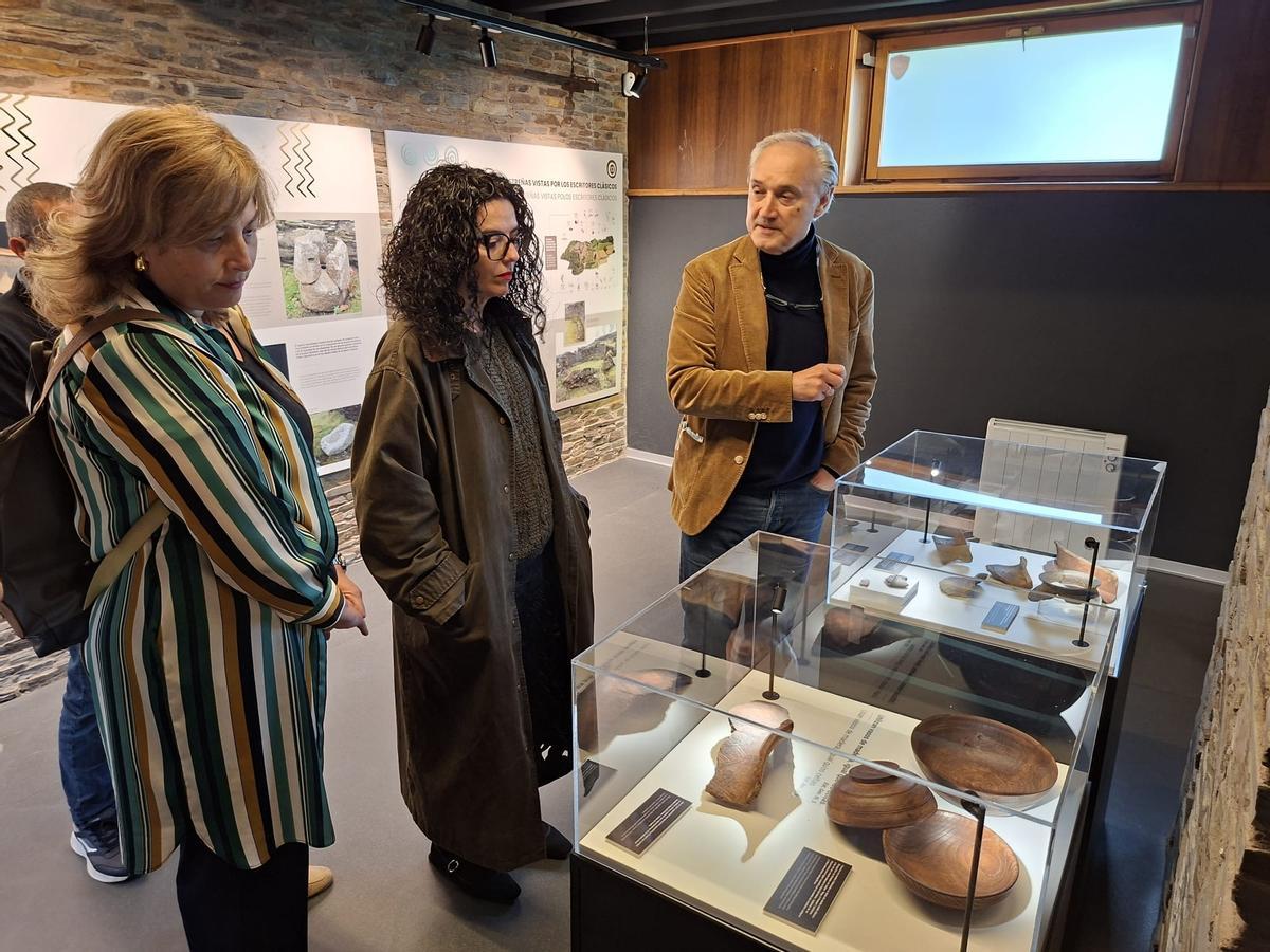 En imágenes: El aula didáctica del castro de Coaña se renueva con contenidos más actuales y piezas inéditas En imágenes: El aula didáctica del castro de Coaña se renueva con contenidos más actuales y piezas inéditas