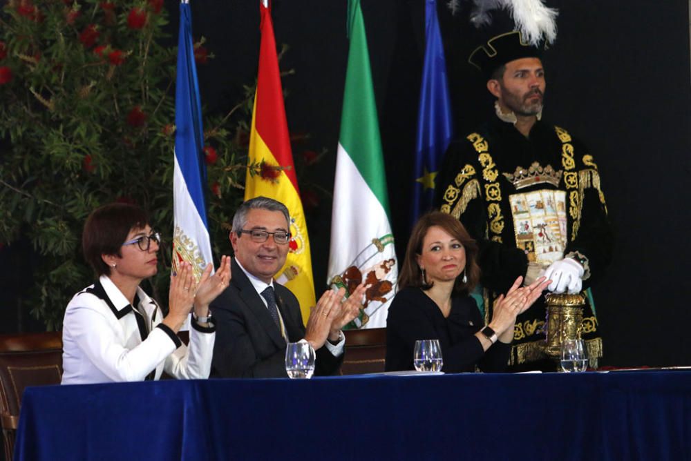 La Diputación ha entregado este viernes las Medallas de Oro del Día de Málaga en la iglesia Nuestra Señora del Rosario de La Cala del Moral