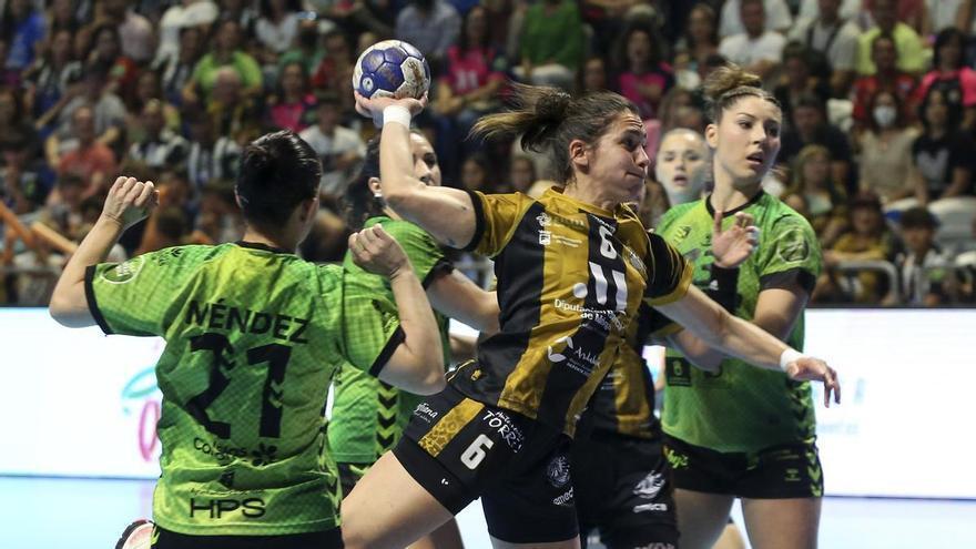 El Rocasa de Silvia Navarro, campeón de Europa por tercera vez (29-25)