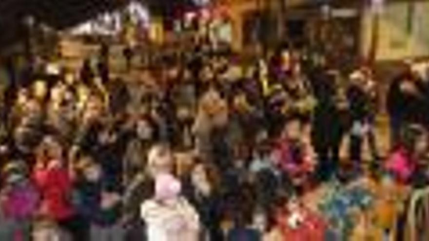 L&#039;encesa dels llums de Nadal a Salt, en imatge d&#039;arxiu