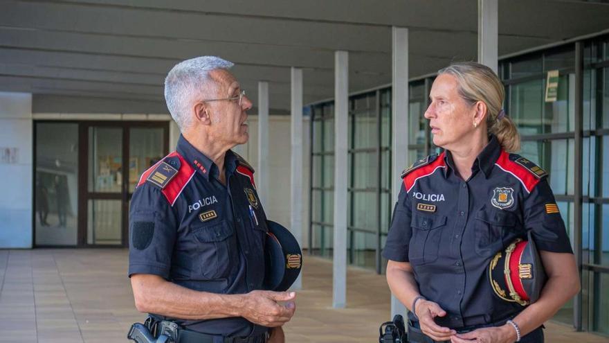 El surienc Miquel Esquius passa el relleu de comissari en cap dels Mossos a Sílvia Catà