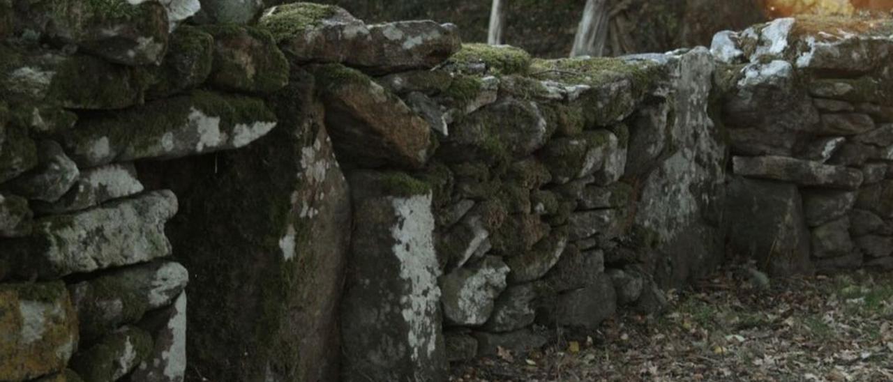 Valado de piedra en San Paio de Narla, Lugo.