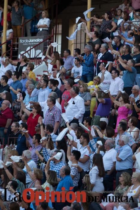 Ambiente en la corrida de rejones de la Feria de M