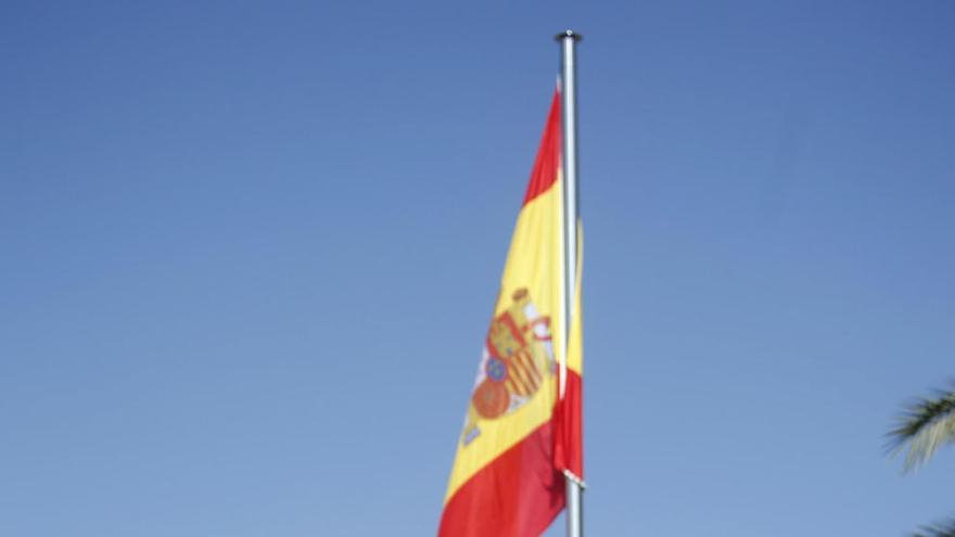 El director general de la Guardia Civil, Fabra, Barberá, y el general jefe de la sexta zona de la Guardia Civil, durante el acto.