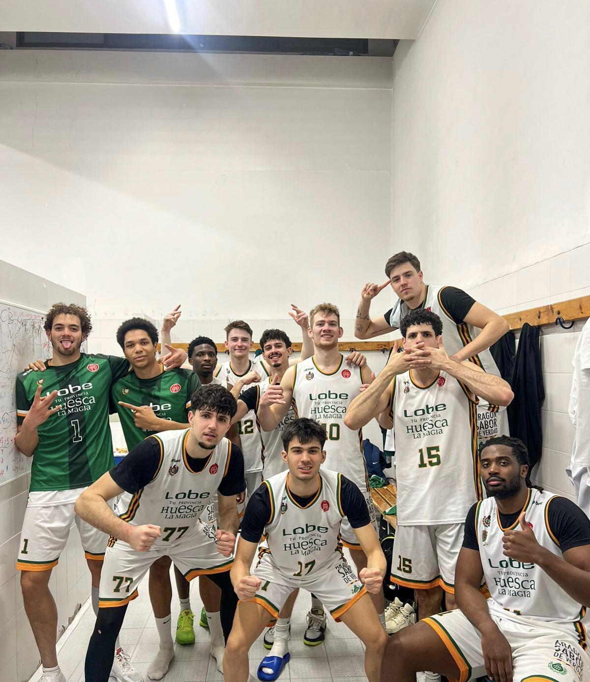 El Peñas celebra su triunfo de este sábado.