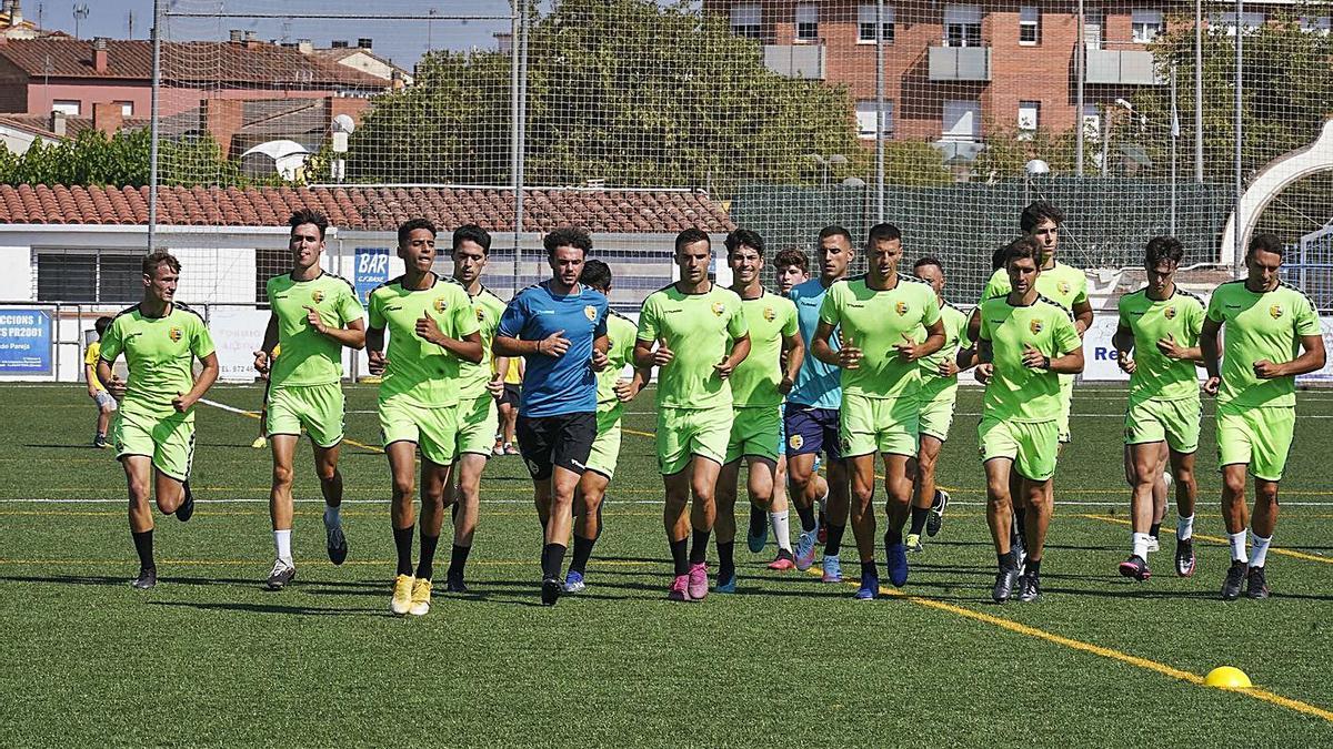 Un entrenament del Costa Brava durant la pretemporada. | MARC MARTÍ