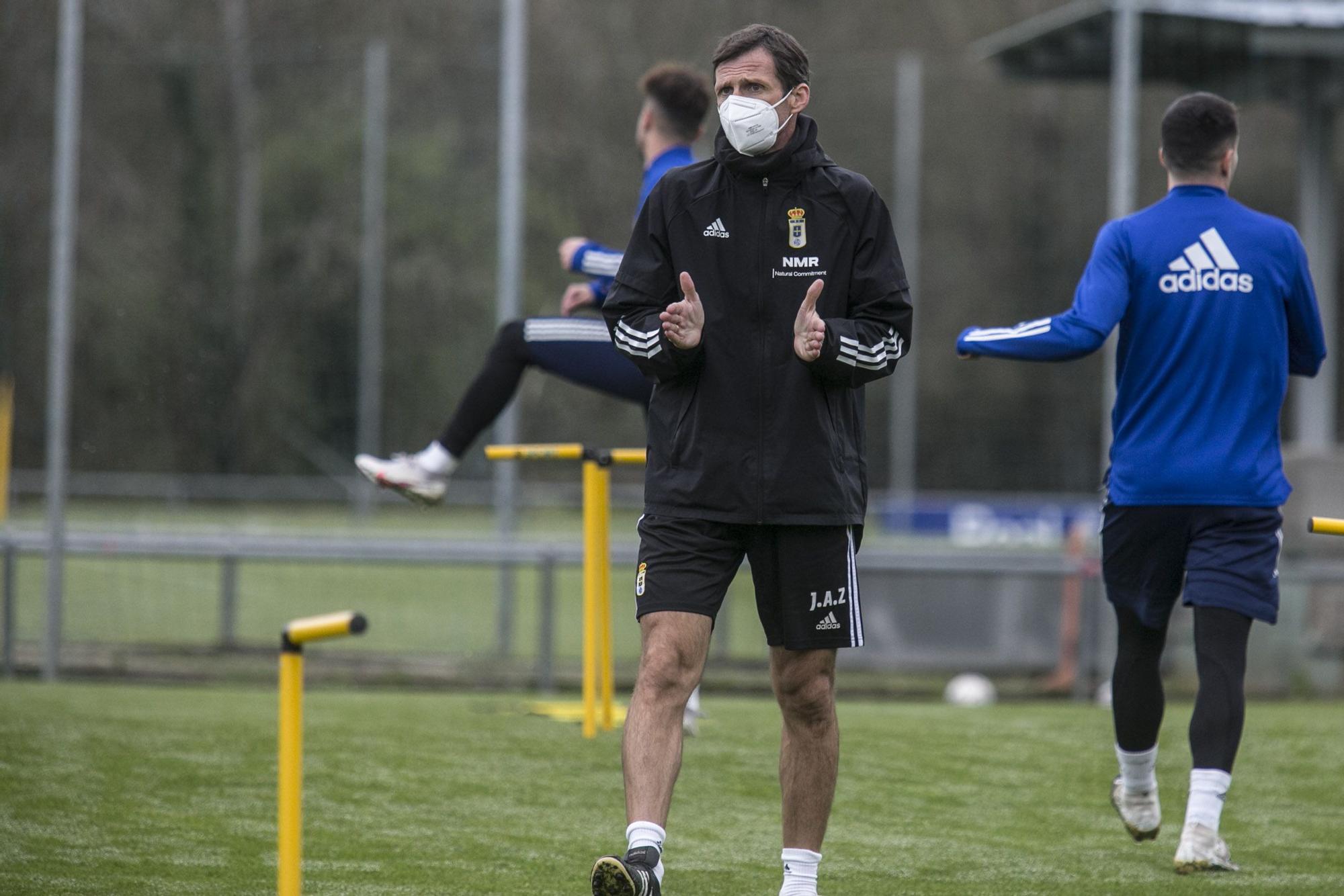 Las imágenes del entrenamiento del Oviedo antes de recibir al Zaragoza