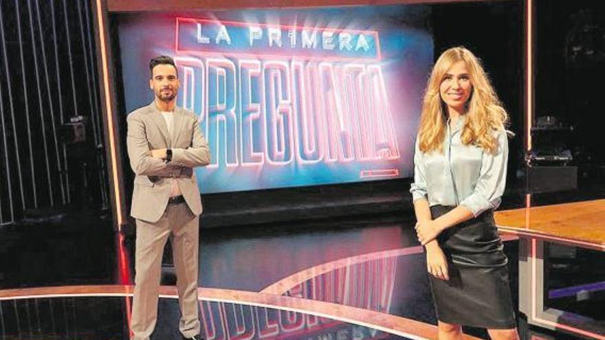 Lluís Guilera y María Gómez, en el plató de &#039;La Pr1mera pregunta&#039;.