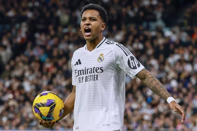 Rodrygo se niega a jugar con el Real Madrid y espera ser traspasado este verano