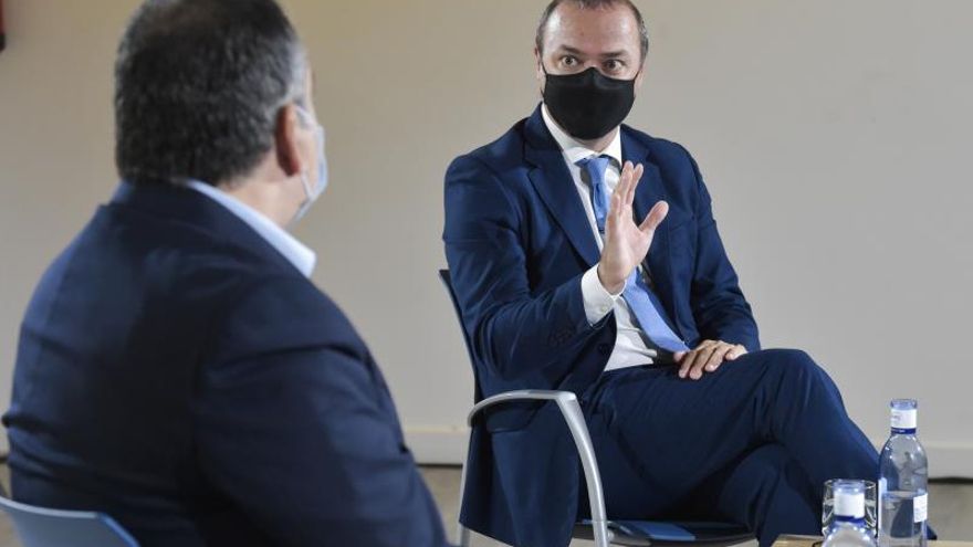 Augusto Hidalgo: "El Puerto es un elemento clave y estratégico en la creación de empleo"