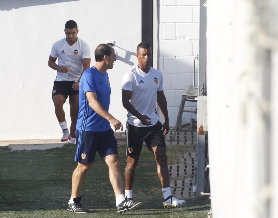 Las mejores imágenes del entrenamiento del Valencia CF