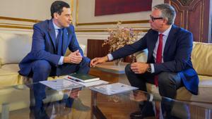 El Parlament andalús obre la legislatura sense un acord entre el PP i Vox