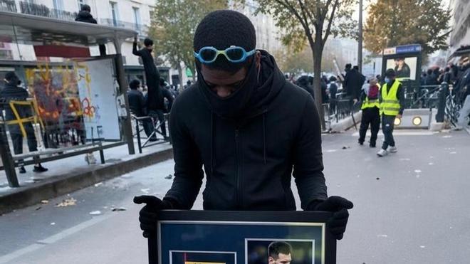 ¿Cuánto valen los objetos de Messi robados durante los disturbios de París?