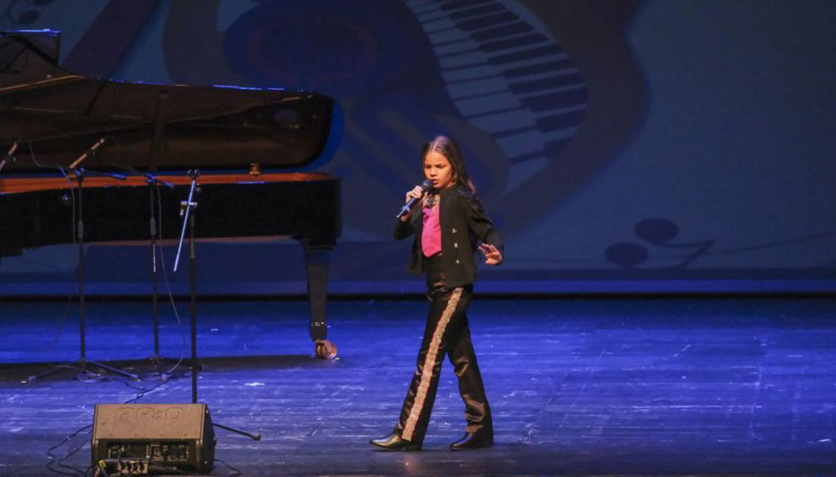 La actuación de la pequeña cantante Daniela González.