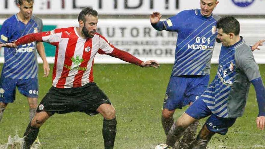 Manu Moreira, ante Garban y Ballesteros.