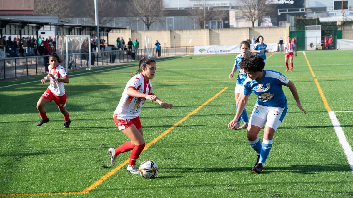 Acción de un partido del Santa Teresa.