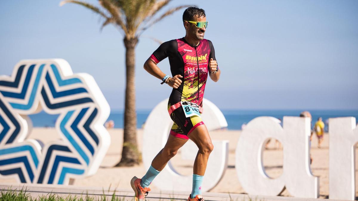 El primer triatlón de Larga Distancia de la Comunitat Valenciana celebra 10 años de historia.