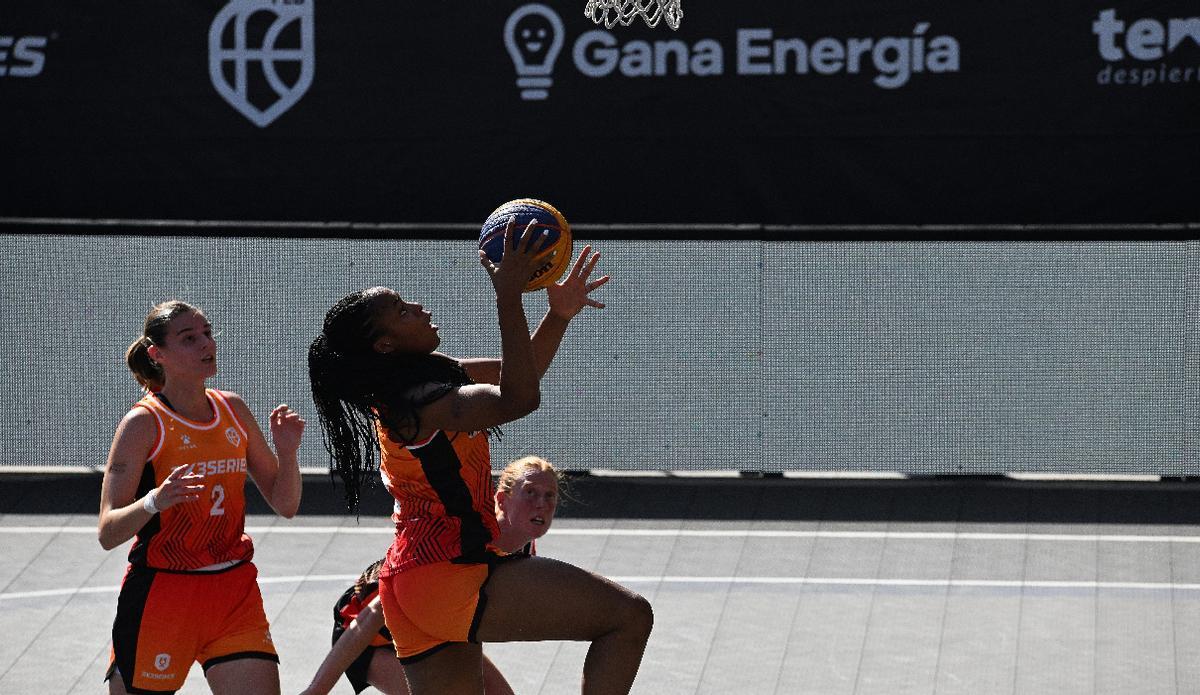 El equipo femenino del Valencia Basket 3x3, formado por Carmen Segura, Clara Mertz, Alba Sánchez-Ramos y Cristina Fidalgo, acabó cuarto en Zaragoza.