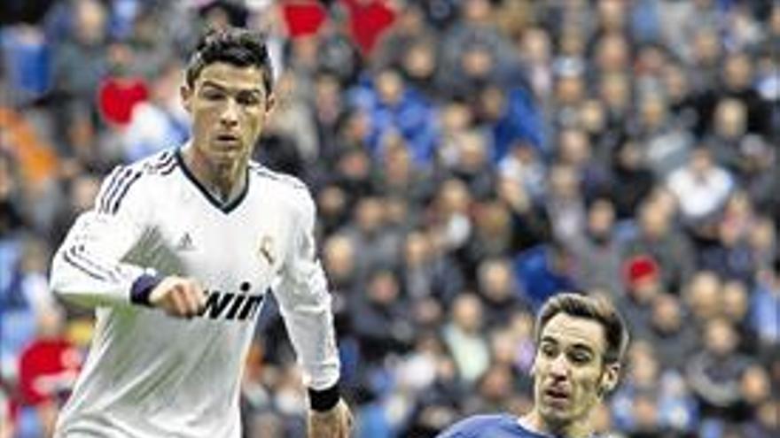 El Getafe se rinde al recital de ‘CR7’