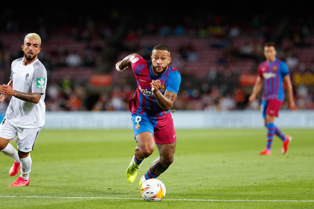 Dos sorpresas en el once del Barça ante el Cádiz