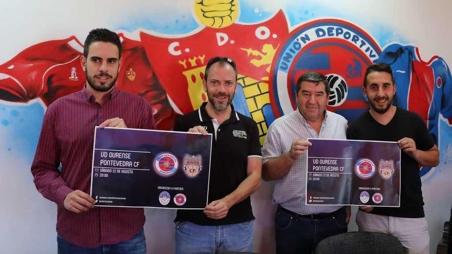 Javier Taboada, Modesto García, Manuel Dasilva y Javier Dasilva, ayer, en el estadio de O Couto. // Jesús Regal