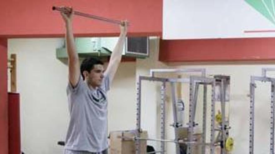 Carlos Suárez, en el gimnasio del Palacio de los Deportes Martín Carpena.