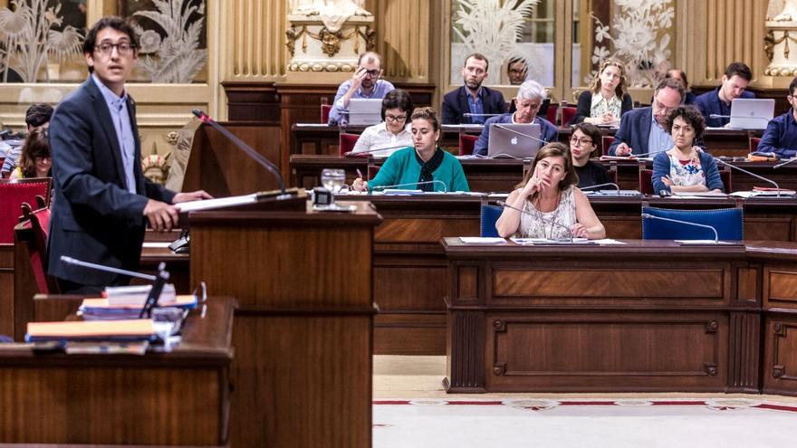 Last-Minute-Drama im Parlament, aber Mallorca hat jetzt ein neues Tourismusgesetz