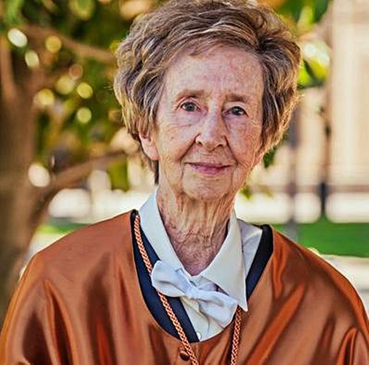 Doce letras con nombre de mujer