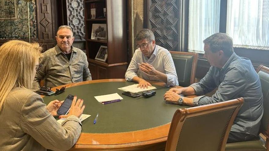 Reunión de seguimiento del apagón en el Palau de la Generalitat.