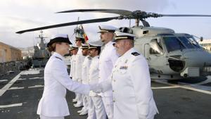 Embarque de la princesa Leonor en la fragata Blas de Lezó en Las Palmas de Gran Canaria