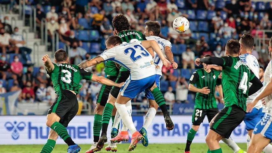 Encuentro entre el CD Tenerife y la SD Eibar