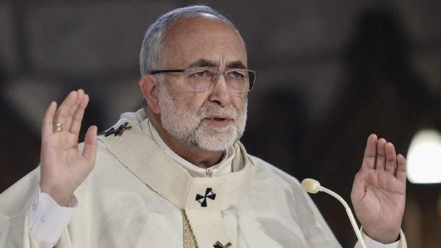 Jesús Sanz Montes, arzobispo de Oviedo, durante una misa. | LNE