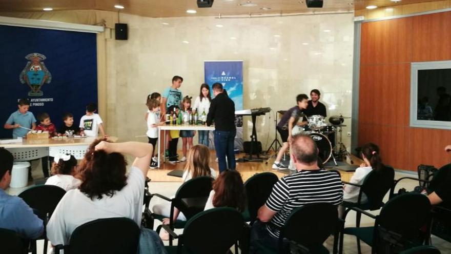 Un momento del taller infantil de la Fundación Levantina