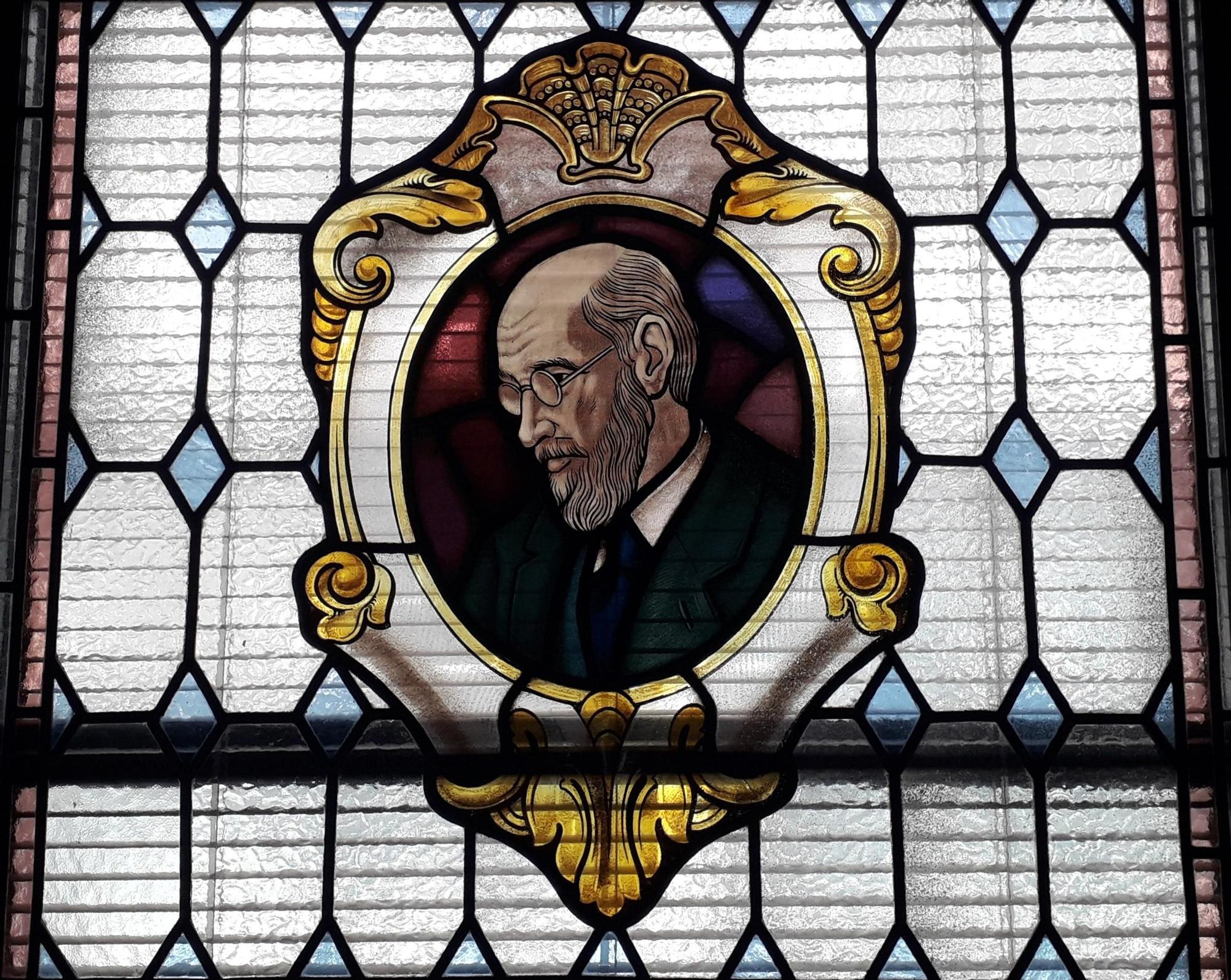 Un recorrido histórico por la Gota de Leche de Gijón, en imágenes