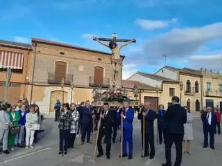 Procesión de la Santa Cruz en Tagarabuena (Toro)