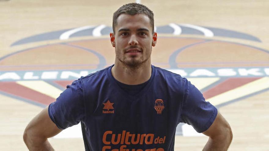 Alberto Abalde, en uno de los últimos entrenamientos del Valencia Basket en La Fonteta.