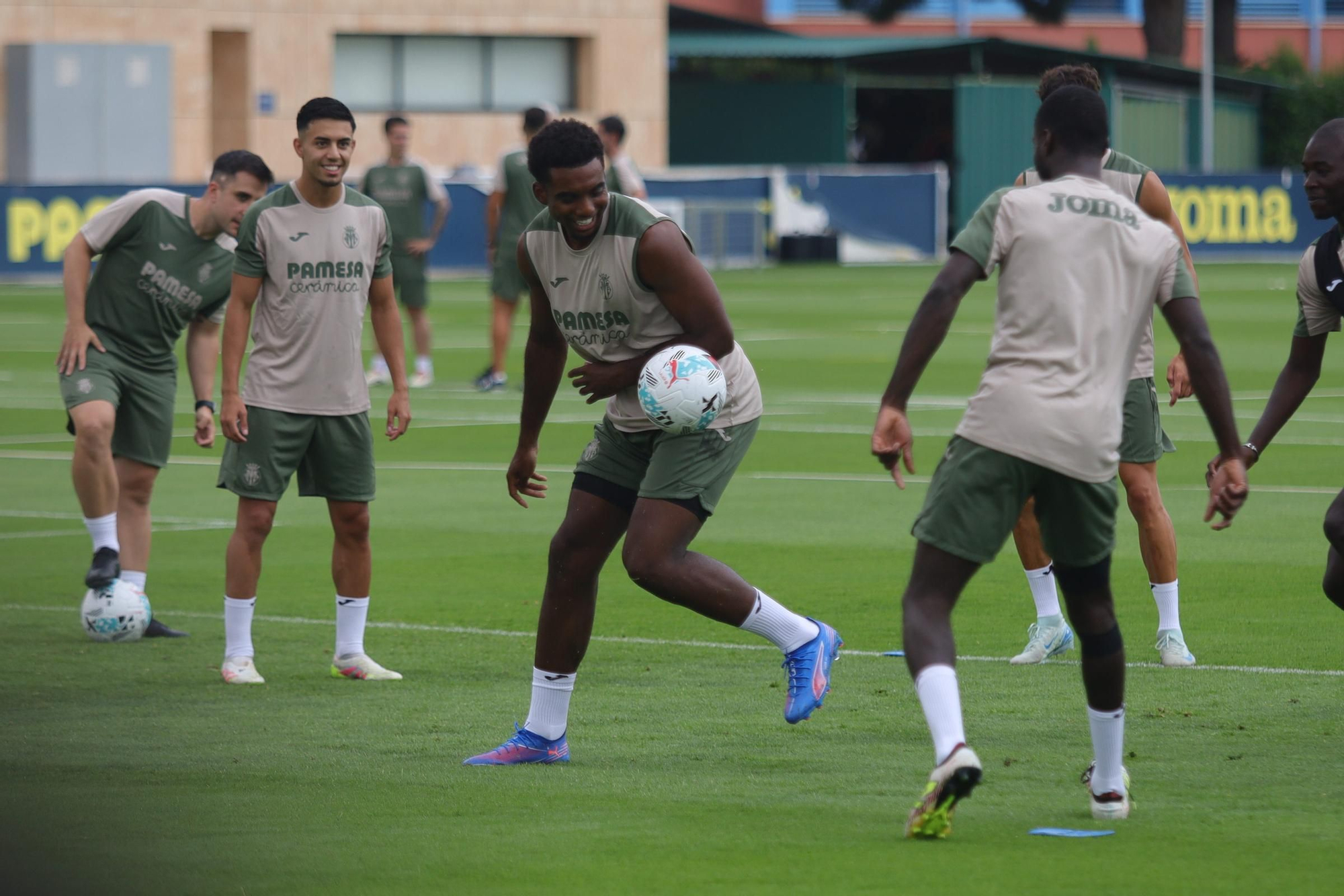 Primer Entrenamiento Villarreal 25-26  (20).JPG