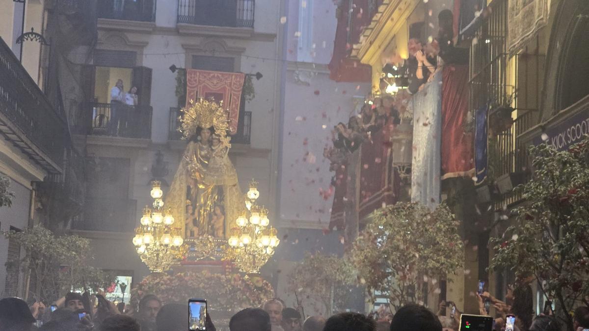 La imagen de la Geperudeta en la calle Avellanas