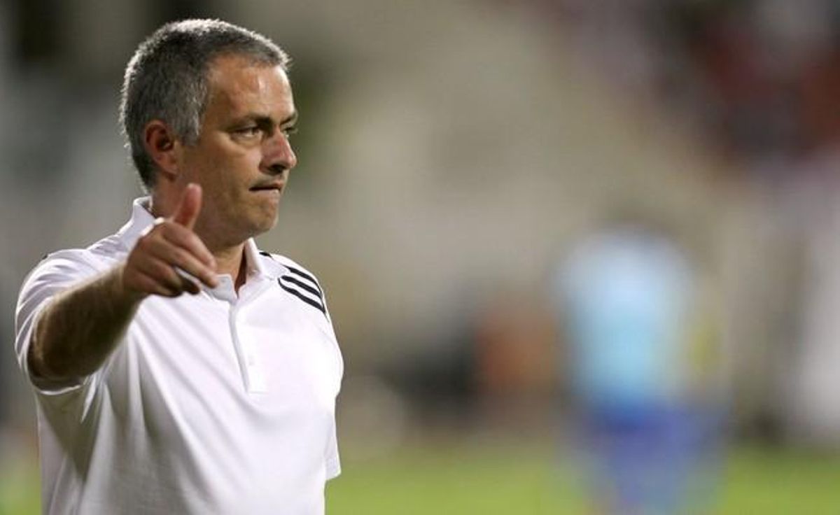 José Mourinho durant un partit amistós del Madrid.