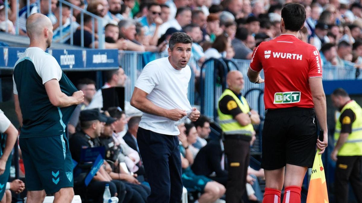 Juanfran Funes, durante el encuentro de este domingo en La Rosaleda.