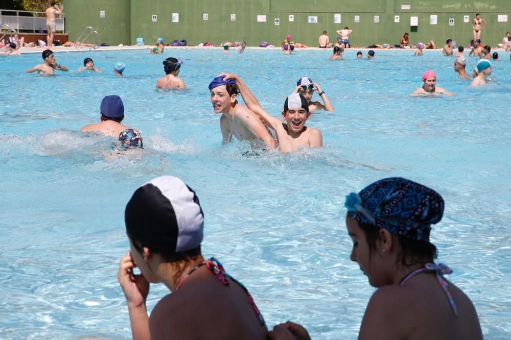 Primer fin de semana de la temporada de piscinas