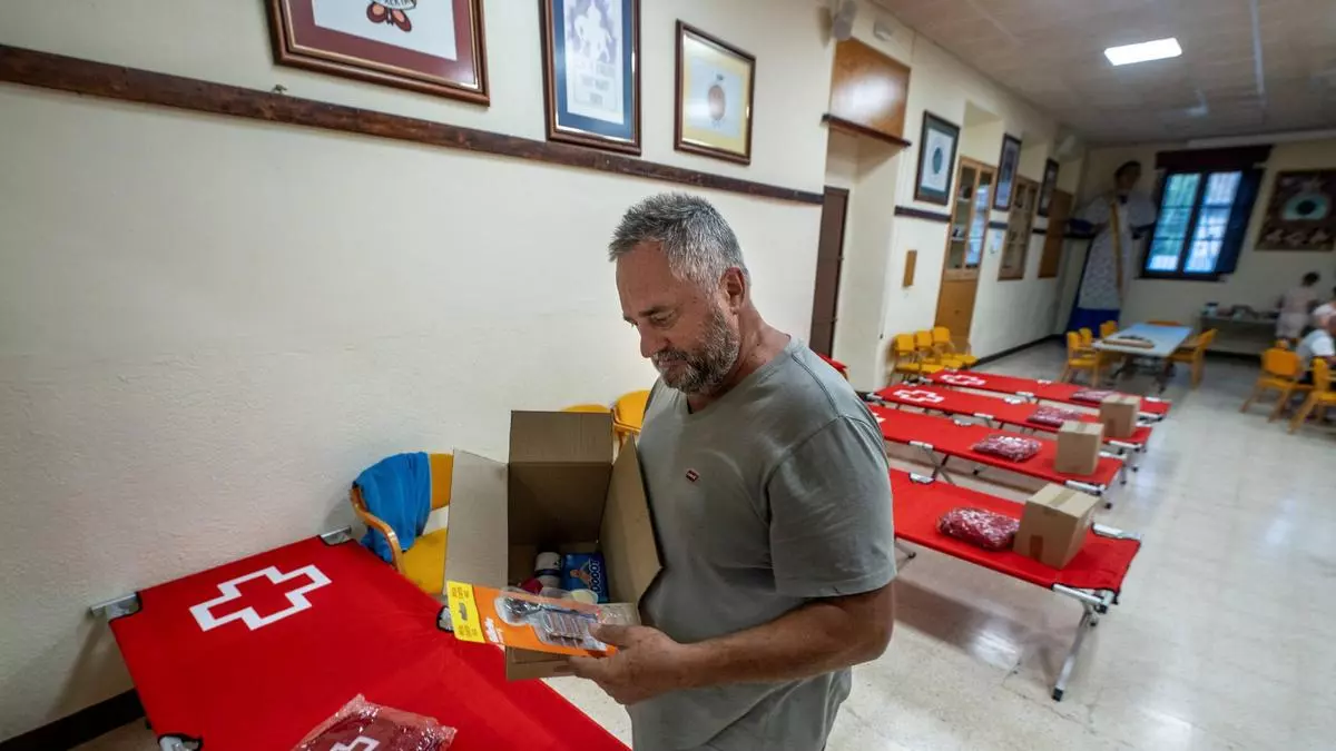 Refugiados en el Ayuntamiento de Xerta: "Escuché el rugido del fuego y tuve que abandonar mi casa"