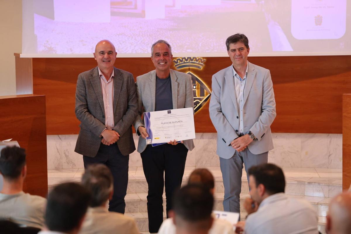 Entrega de diplomas con distinciones Sicted en el Consell de Ibiza.